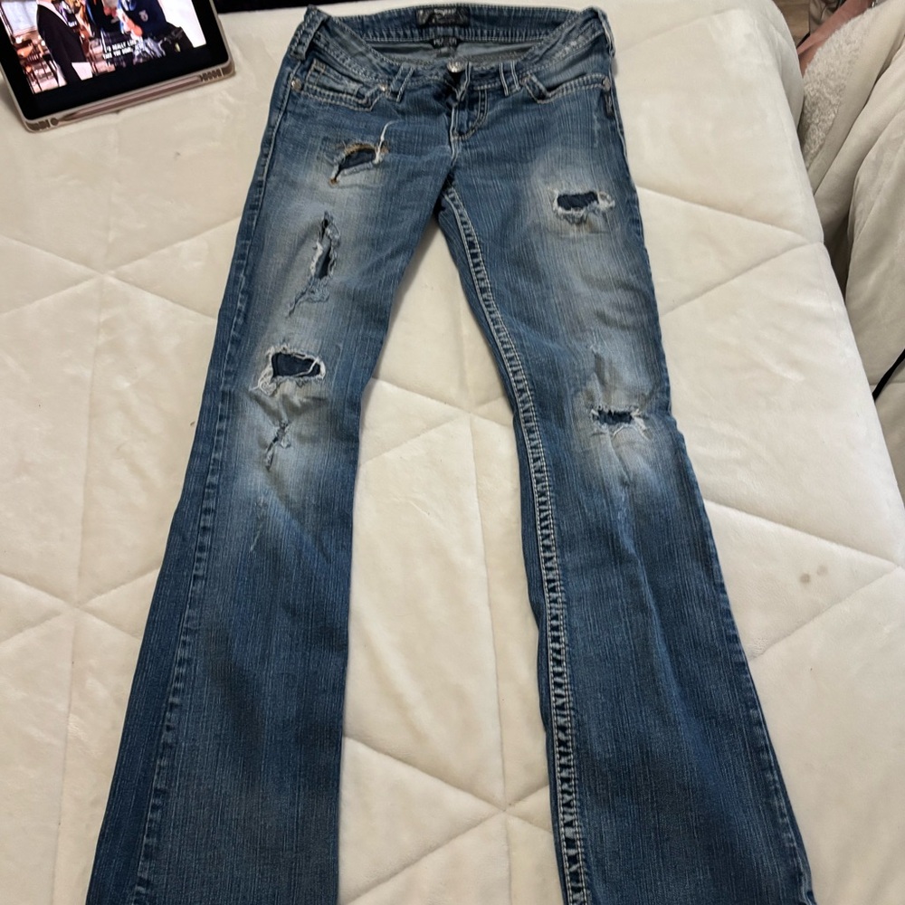 Low rise bootcut jeans